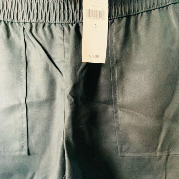 NWT Banana Republic shorts - Picture 3 of 3